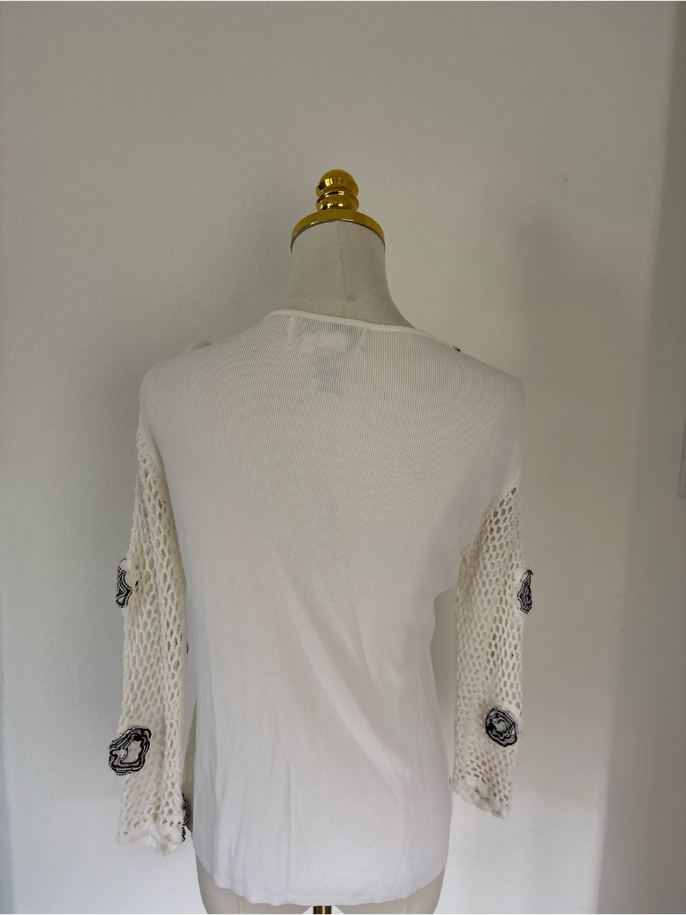 Sweater Subcategory Identification - Picture 4 of 7